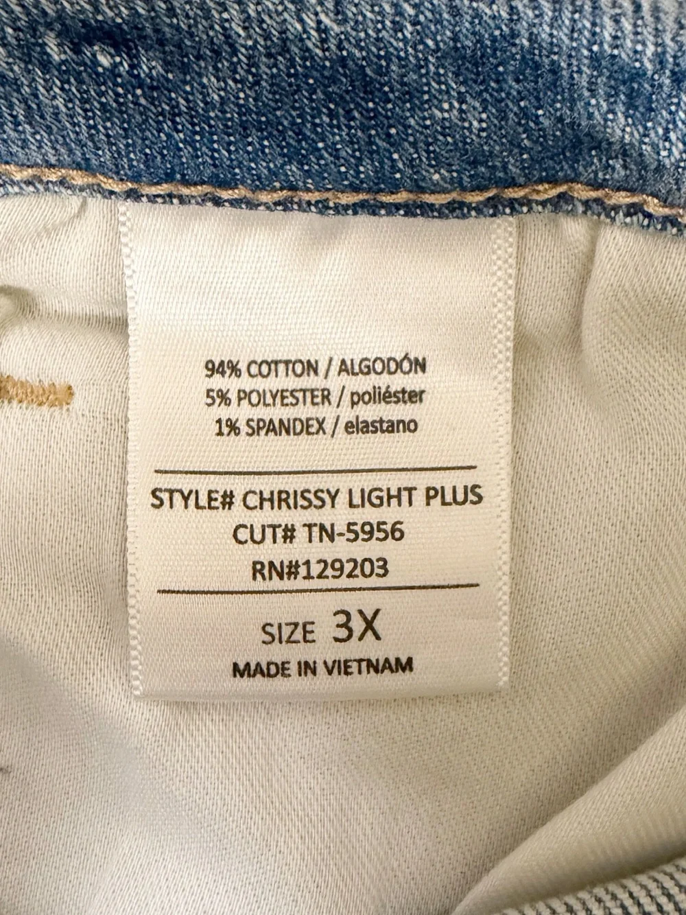 NEW CARLY JEAN LOS ANGELES CJLA Chrissy Jeans Light Wash Distressed 3X